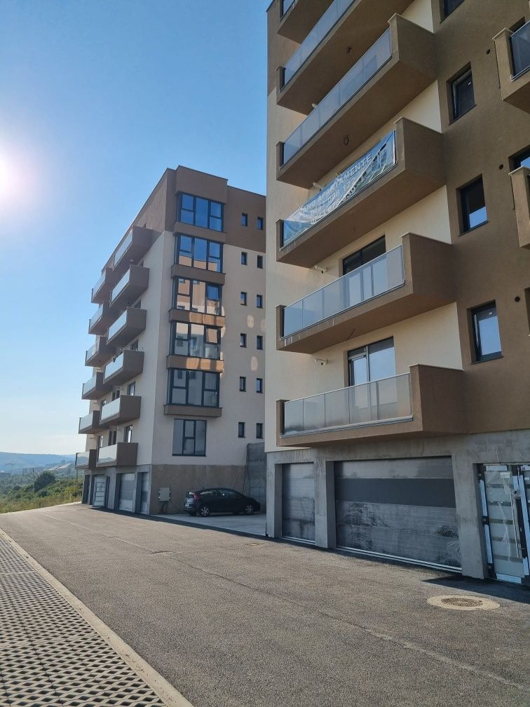 Apartamente de vanzare