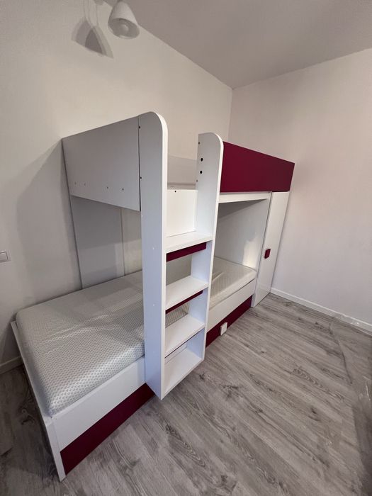 Pat suprapus pentru copii