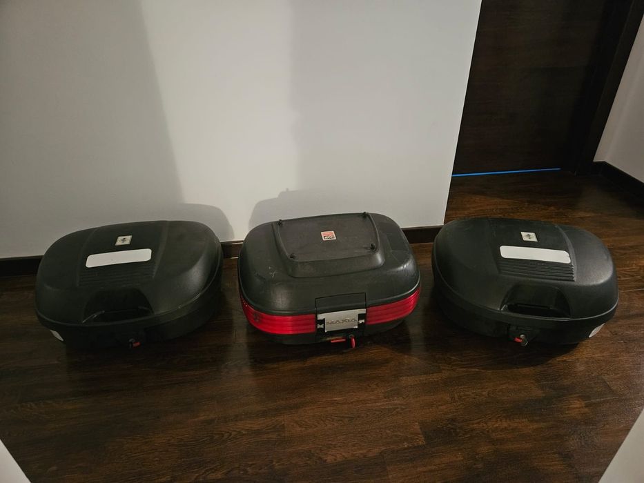 Cutii moto Givi cu suporti