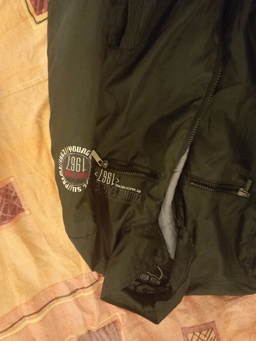 Vând geacă primăvară