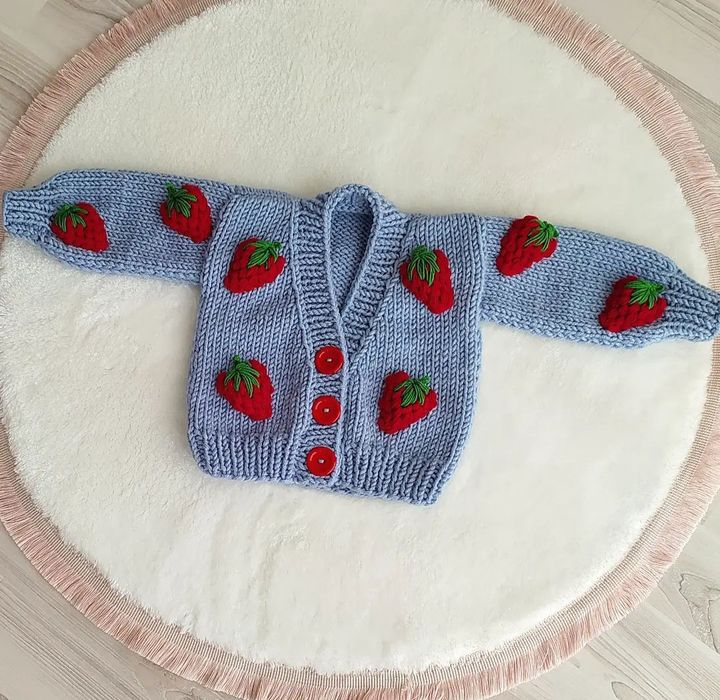 Cardigane tricotate căpșuni / bentita cadou