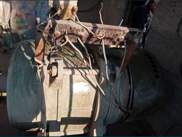 Dvijok generator Rossiyskiy (Nexia motor)