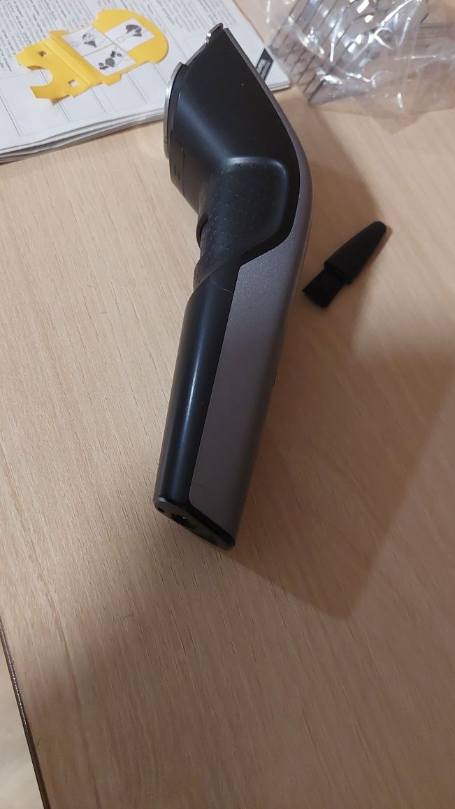 Philips series 5000 машинка за подстригване