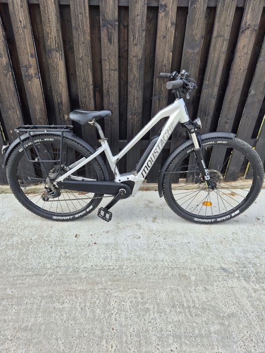 Bicicleta electrică moustache xroad