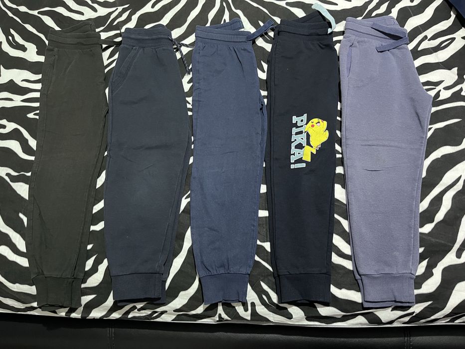 Pantaloni marimea 116