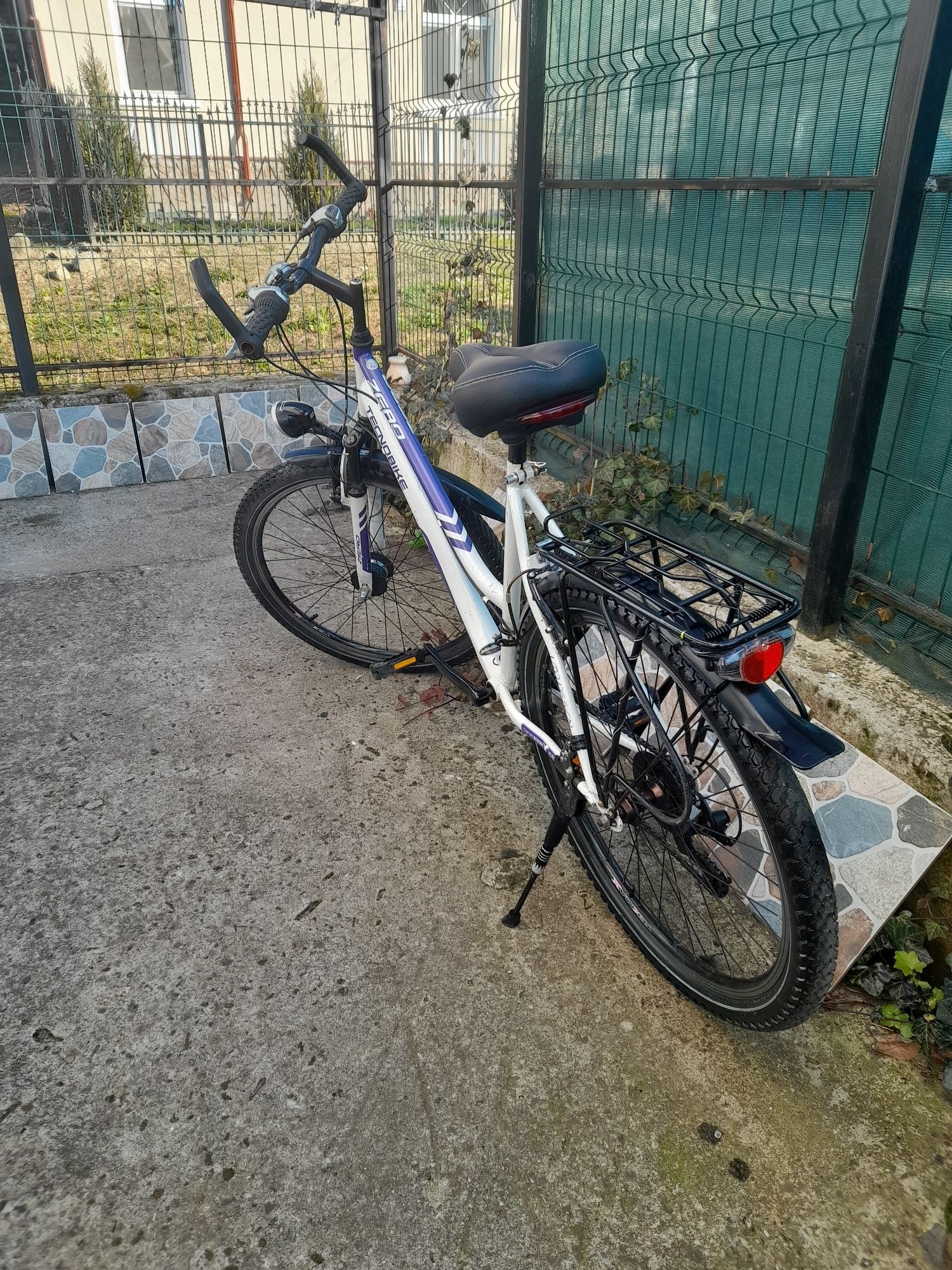 Bicicleta damă cu viteze