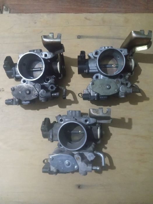 Дроссельная заслонка дроссель дросел  Mitsubishi space wagon runer