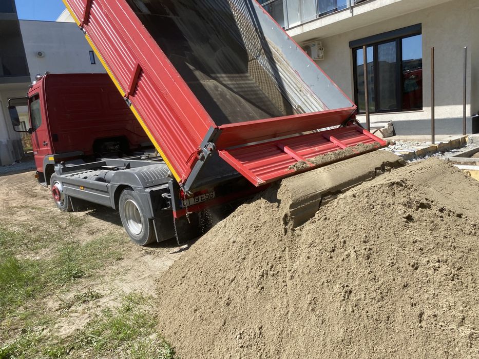 Transport basculabil nisip pietris pamant vegetal