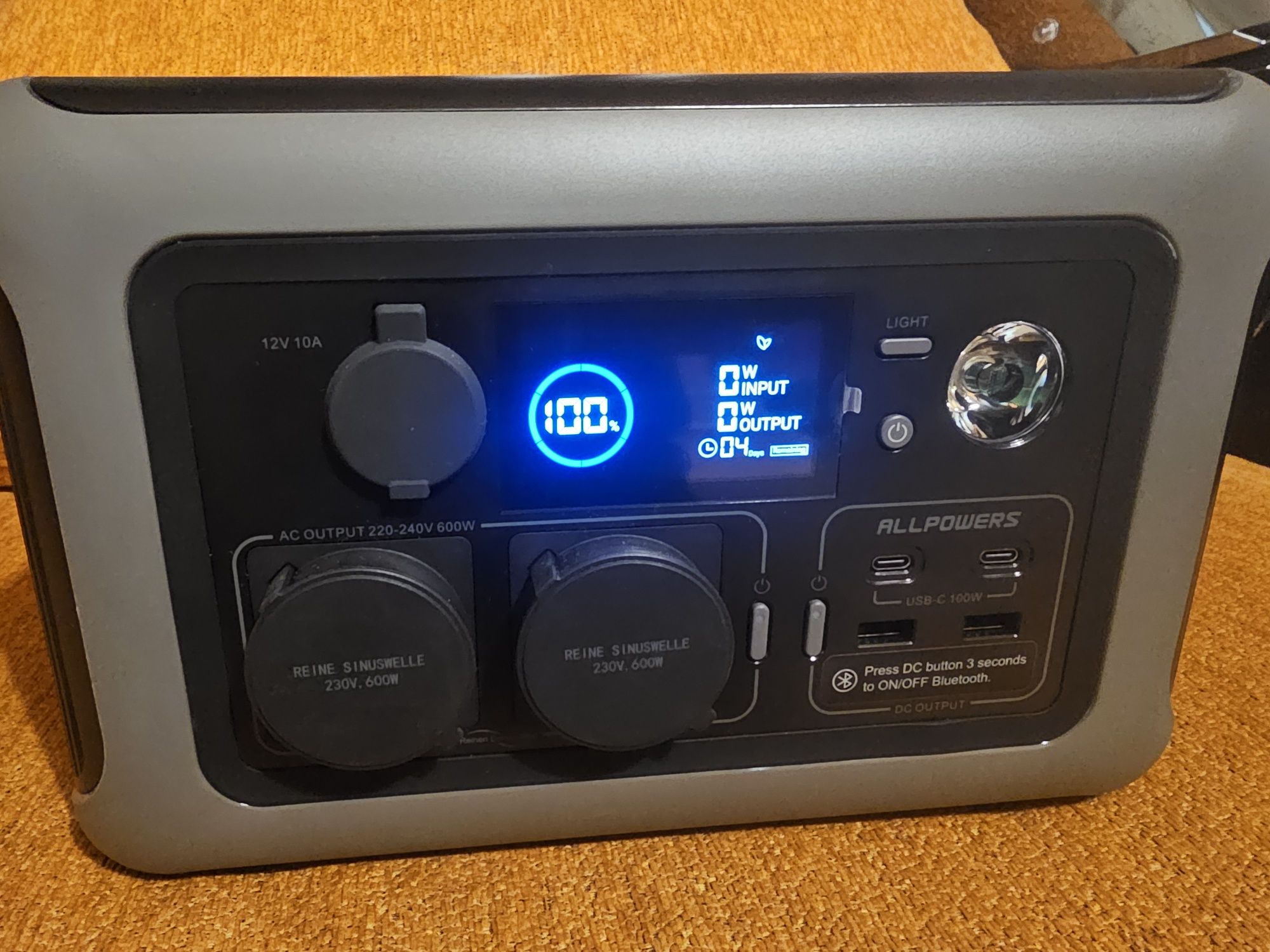 Allpower R600 преносима  соларна електростанция(UPS)