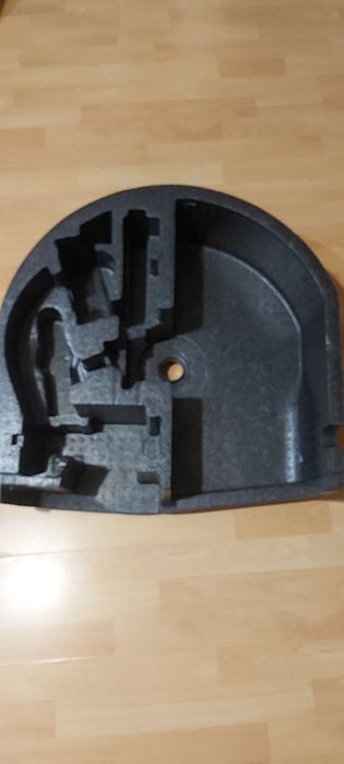 Suport roata portbagaj