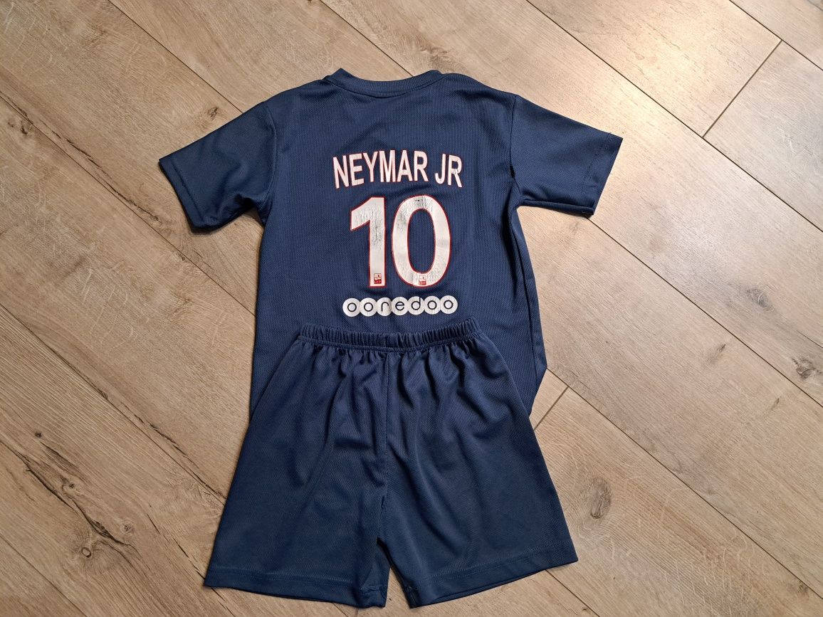 Compleu Neymar PSG