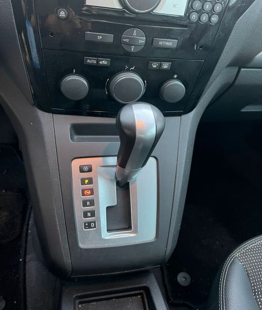 Dezmembrez Opel Zafira B [facelift] [2008 - 2014] Compactvan Z19DTH