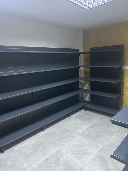 Rafturi pentru magazin