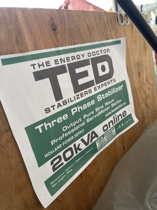 Stabilizator tensiune Servomotor Profesional TED 20 kVa Garantie!