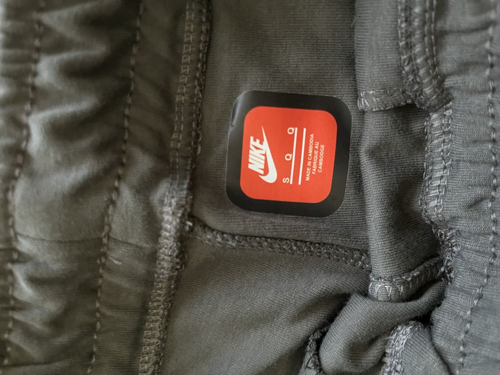 Nike tech къси панталони