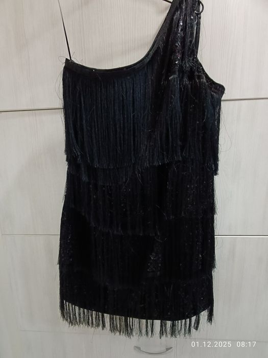 Дамска официална рокля с ресни