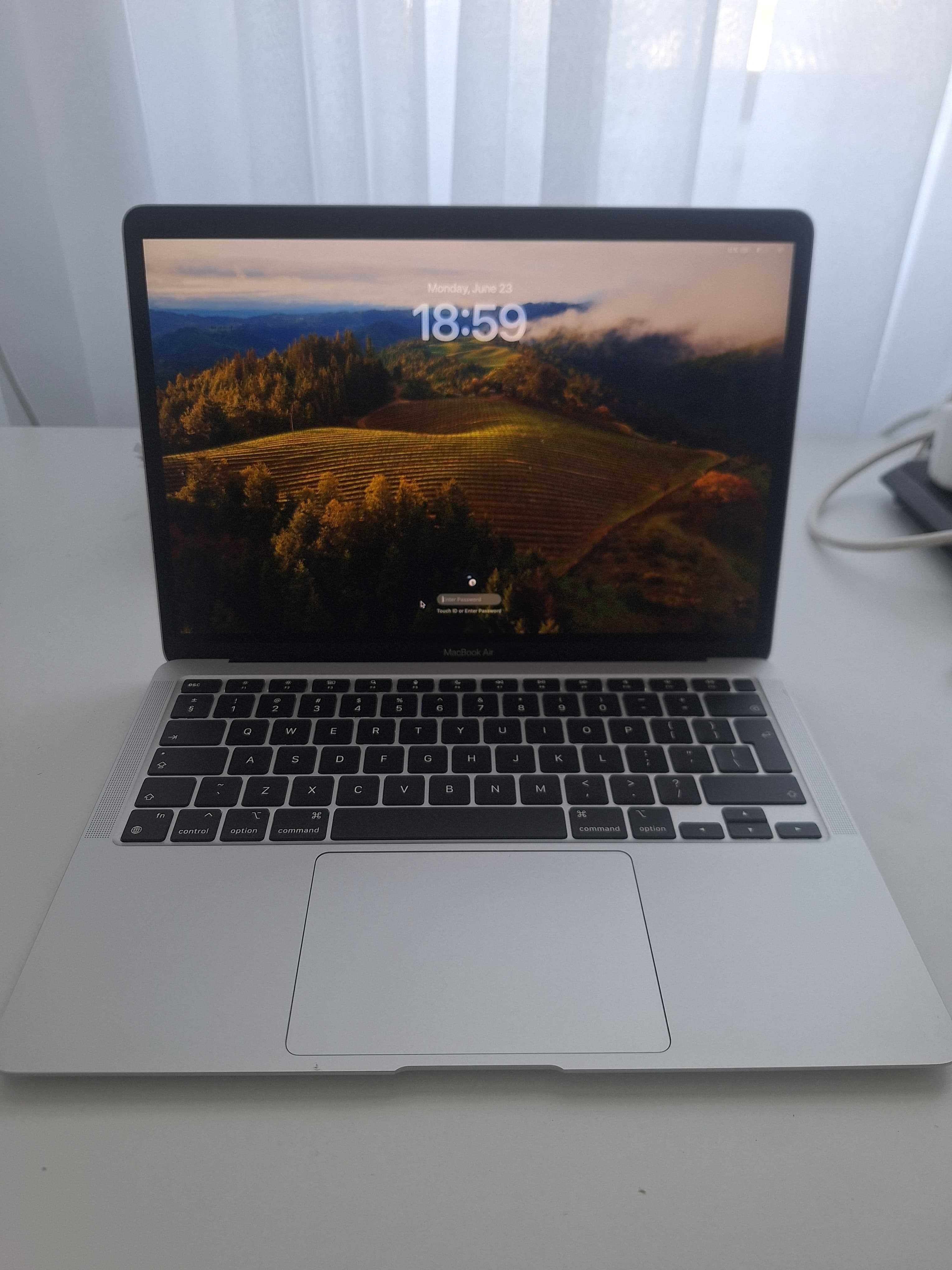 Macbook Air M1 2020 13.3'' 8GB RAM 256GB SSD