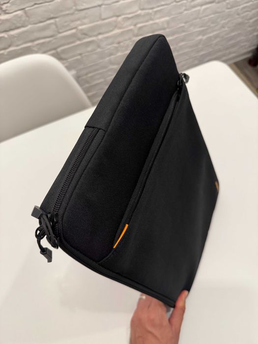 Husa de protectie laptop 16" / Case / Sleeve Tomtoc pt MacBook etc.