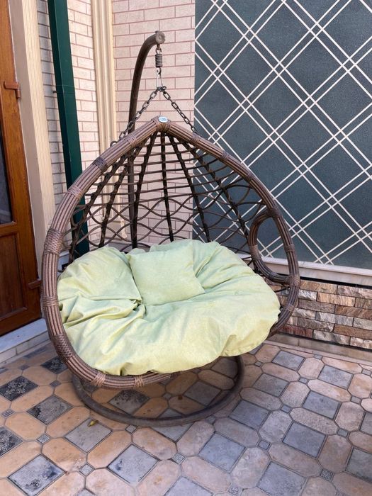 Качелие в хорошом состояние