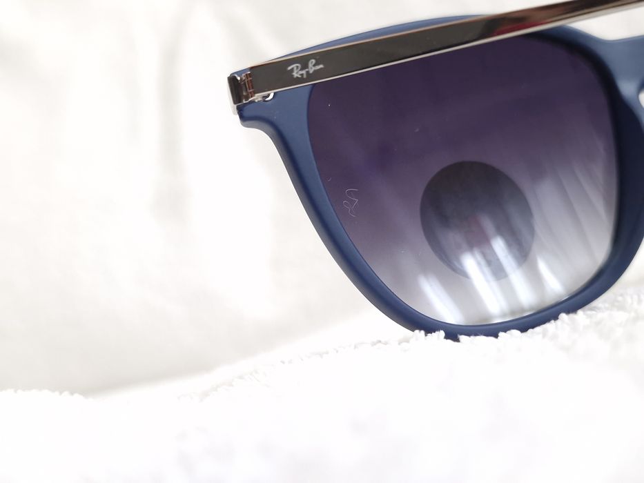 Ochelari de soare unisex Ray-Ban RB4333D- polarized