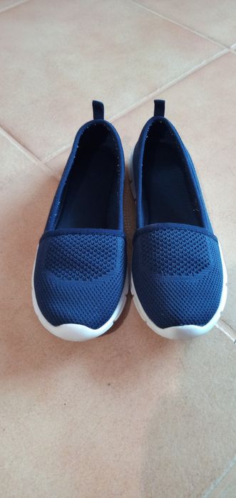 Детски спортни обувки