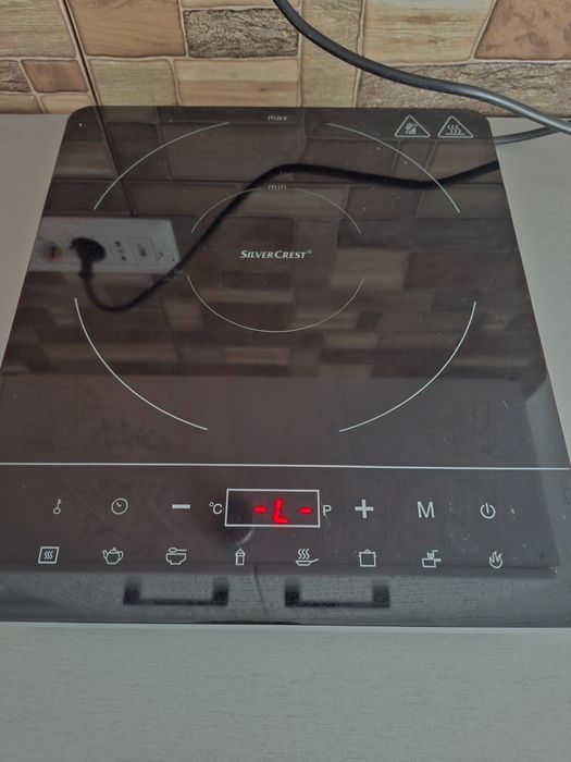 Plita electrica, SilverCrest, 2200W, 3 programe automate

Informatii: