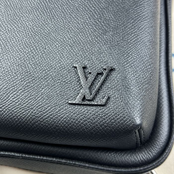 Avenue Sling Bag LV - Top Quality