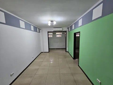 Ттз стадион локомотив 60м² 1этаж 3комнаты  в доль дороги Юр адреса