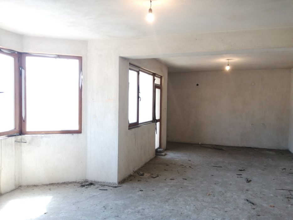 Продава се Етаж от къща в Петрич - 157 кв.м за 1000 €/кв.м - Снимка #10