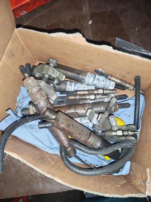 Дюзи за пасат 1.9  AFN