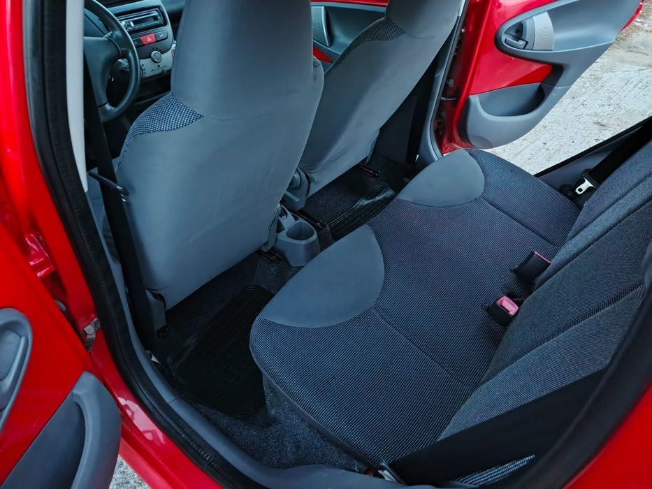 Vând Peugeot 107 1.0 Benzină An 2007