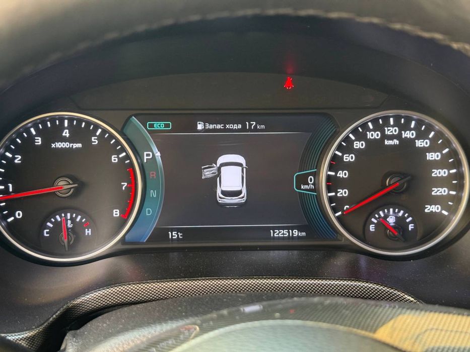 Seltos lyukli srocno sotiladi