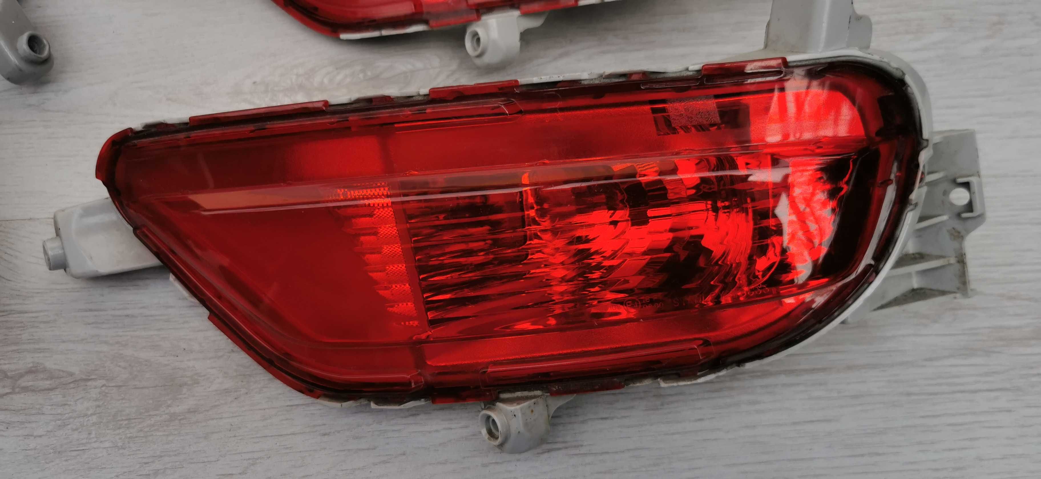 Стоп в бронята / Светлоотразител за Mazda CX3 / CX5 / CX 5 II / Мазда
