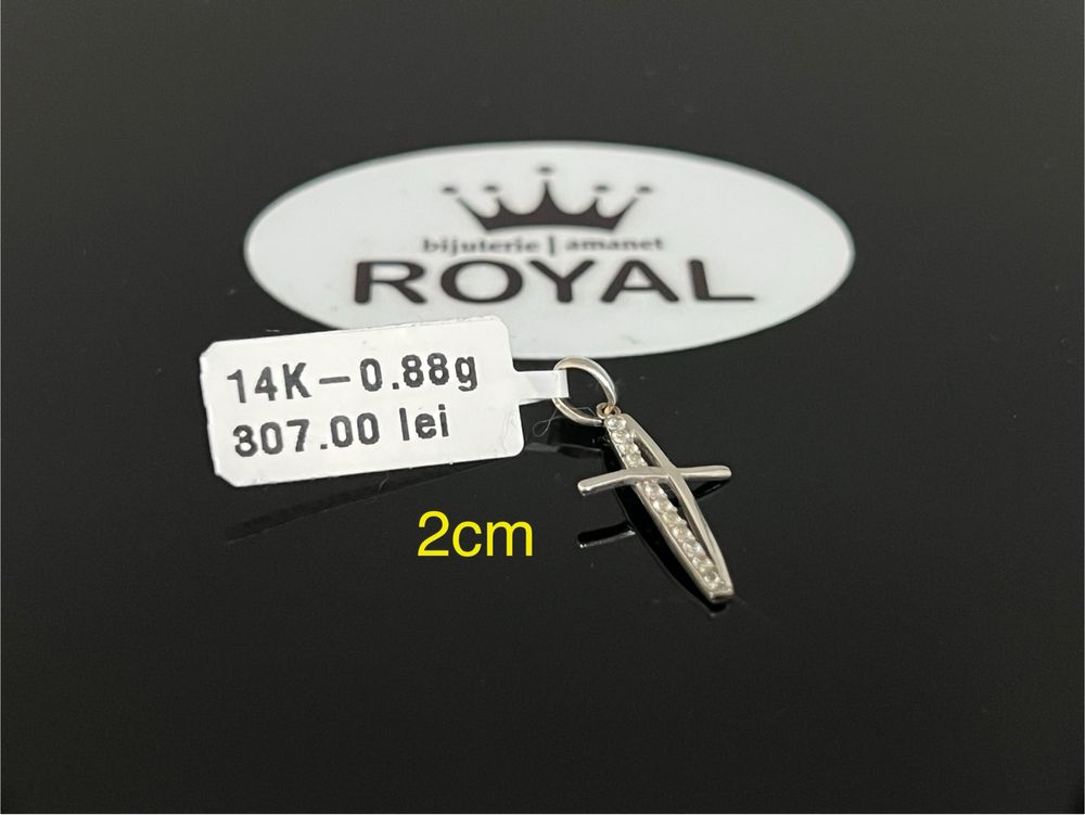 Bijuteria Royal CB : Pandant cruce aur alb 14k 0,88 grame