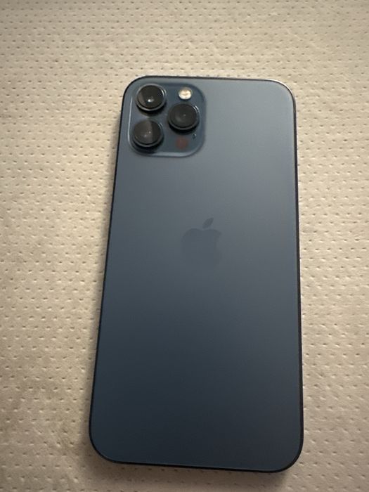 Iphone 12 Pro Max.  Impecabil