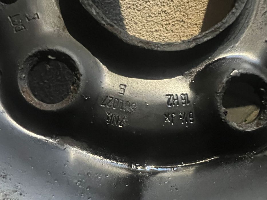 Jante tabla Skoda-Golf cu cauciucuri iarnă 205/60/R16 3 perechi