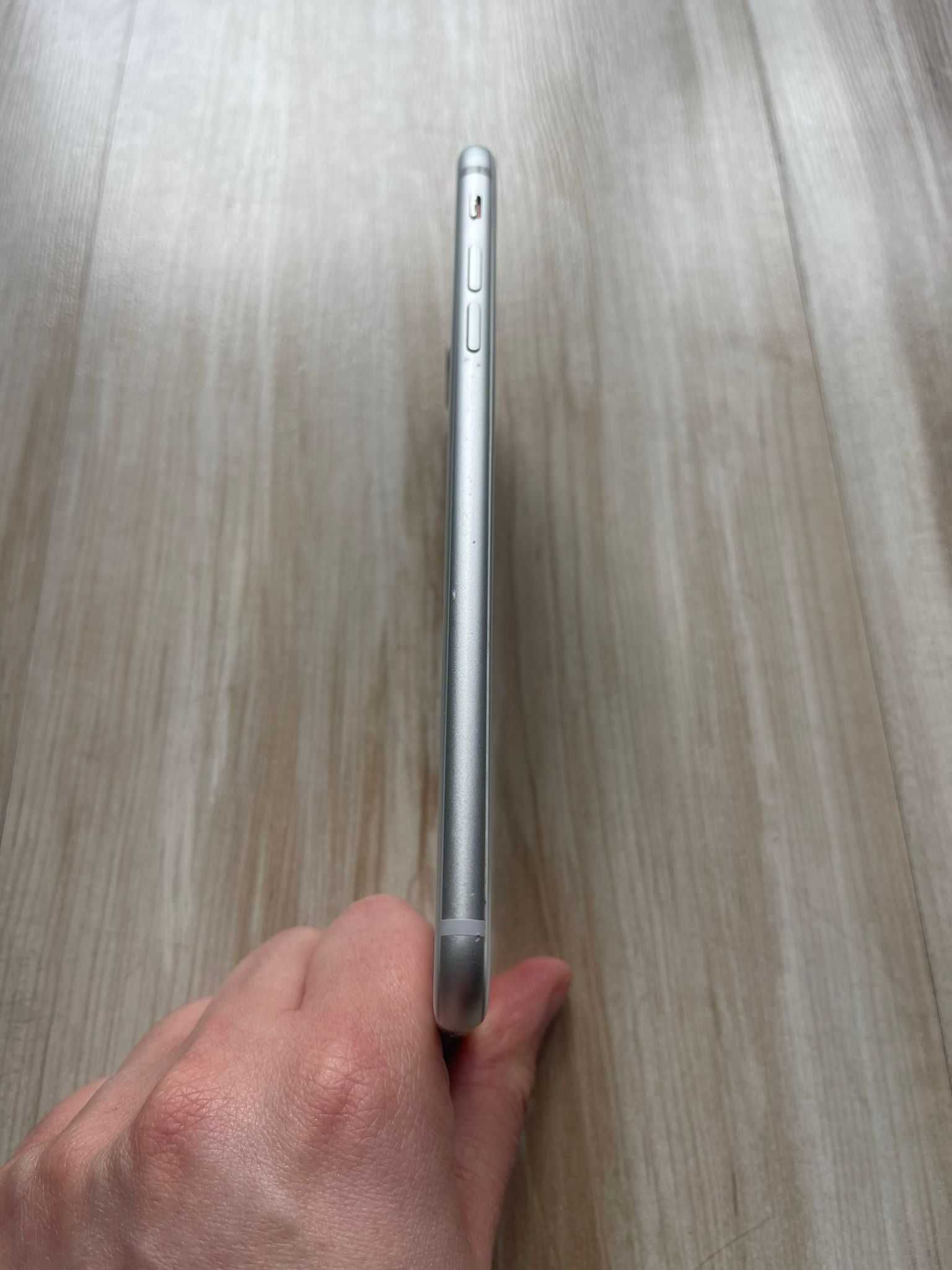 Iphone 8 Plus / Alb / 64 GB / In stare perfecta