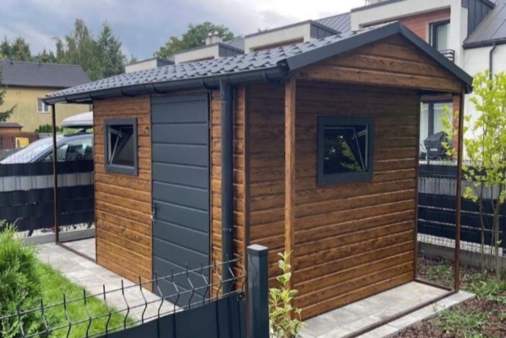 Vând căsuțe pentru grădină