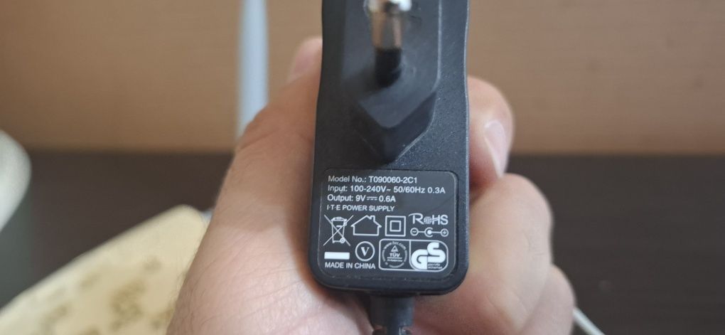Продам TP-LINK TD-W8951N белый б/у