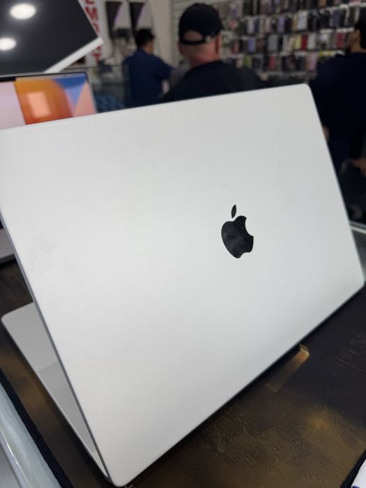 Macbook Pro M1 Pro 2021 32/512 16.0 inch