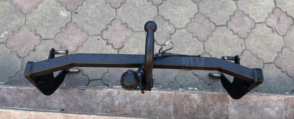 Carlig Remorcare Dacia Logan MCV • 2007 ~ 2013