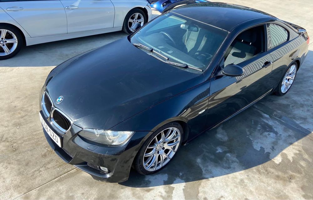 Dezmembrez BMW 320d M Pack E92 an 2008 2.0d N47 -177cp,Xenon