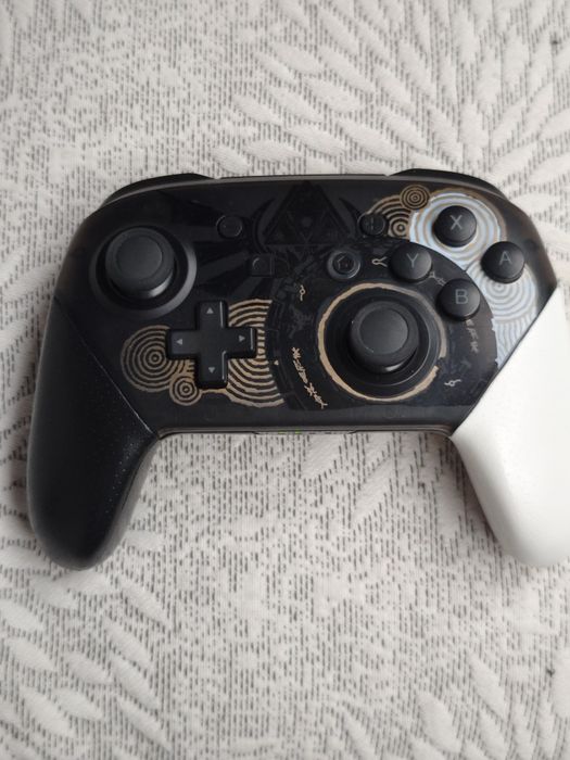 Nintendo switch контролери