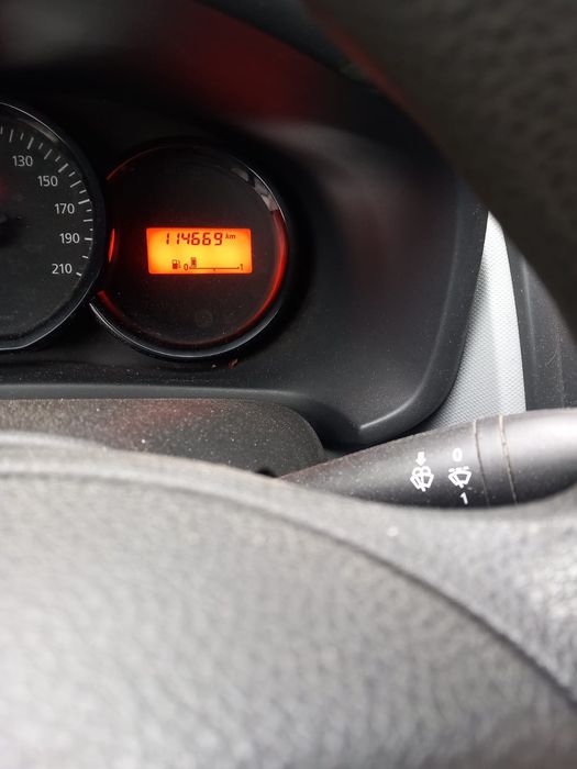 Vând Dacia Logan 0.9TCE