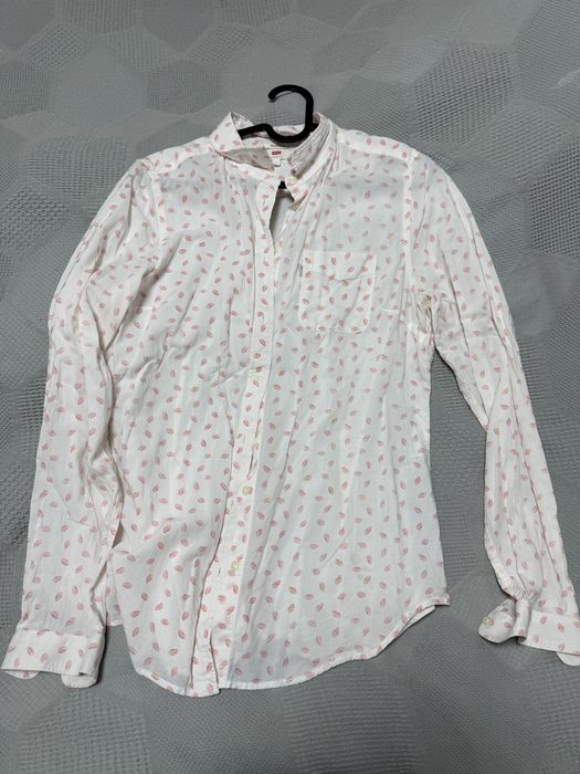 Риза Levi’s, в отлично състояние, размер Л