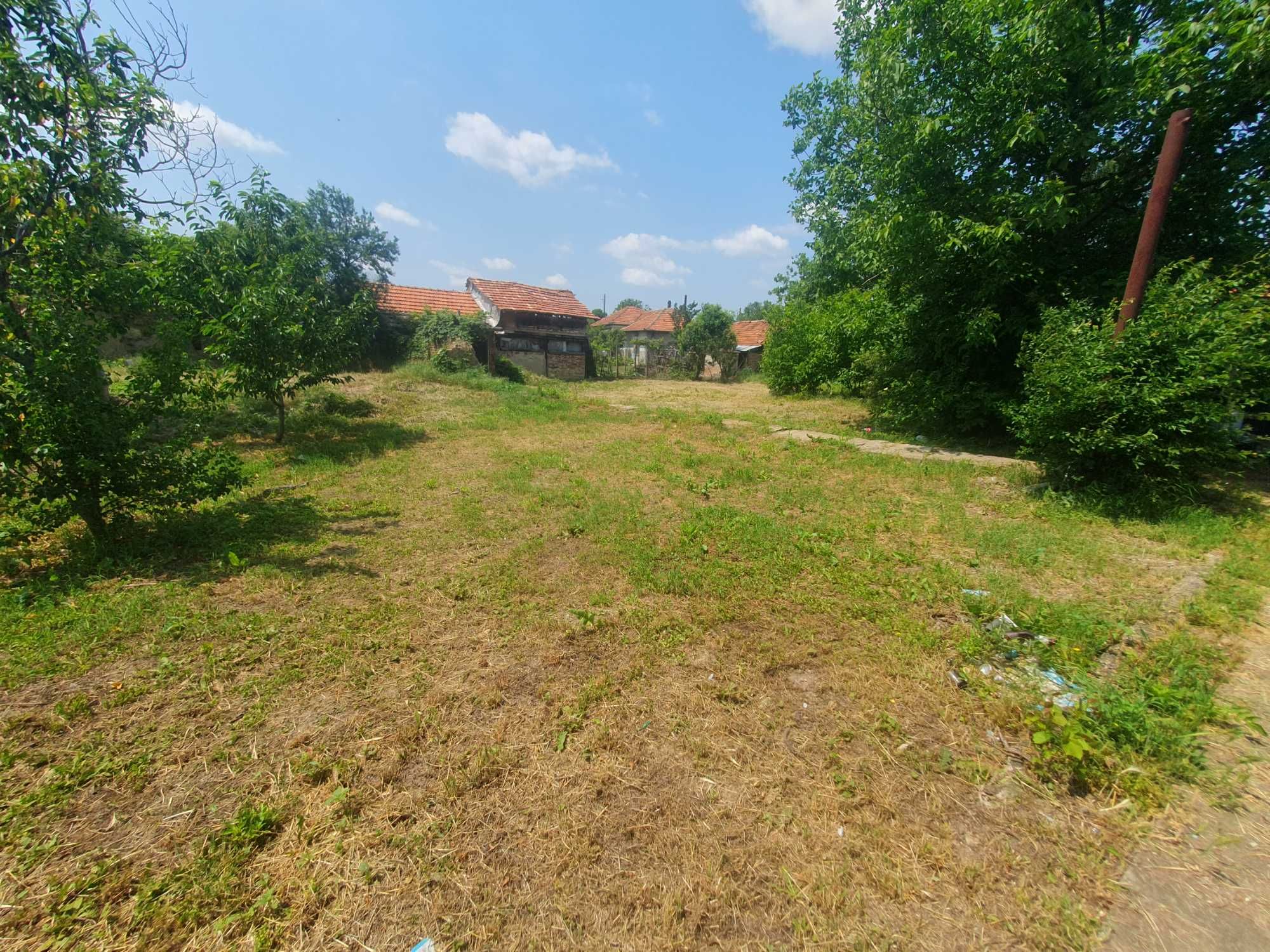 Парцел с къща в Долна Оряховица