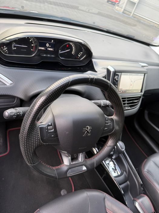 Peugeot 2008 GT Line model 2018 1.2 benzina euro 6 110cp Automata