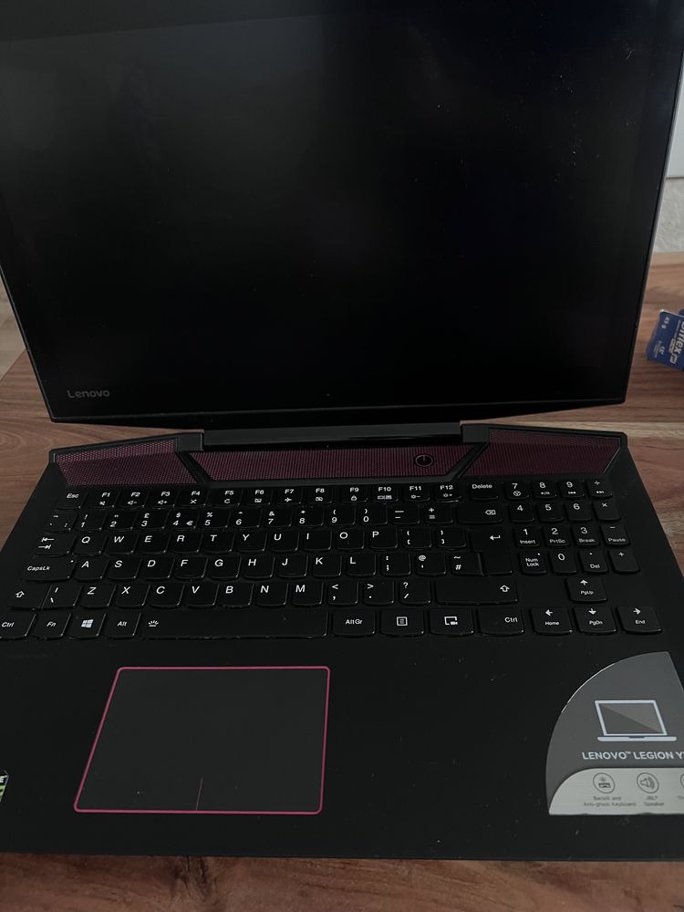 Laptop Lenovo Legion Y720