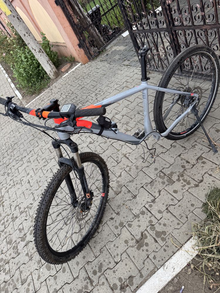 Vand\dezmembrez Bicicleta electrica Cube 29”