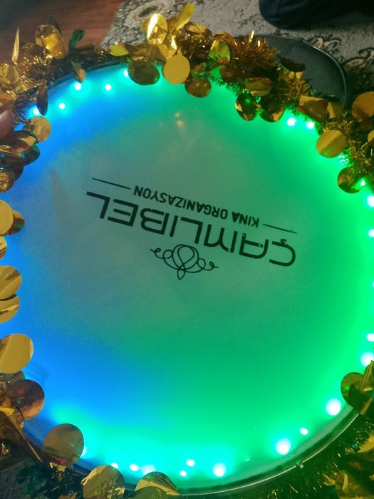 Vând, tobă tot cu husa